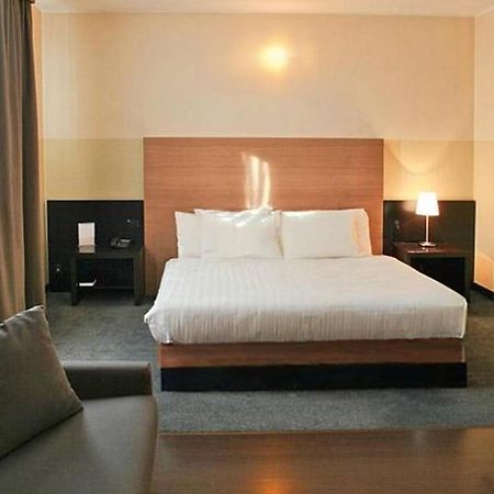 קולוניו מונצזה B&B Hotel Milano Cologno Studios מראה חיצוני תמונה