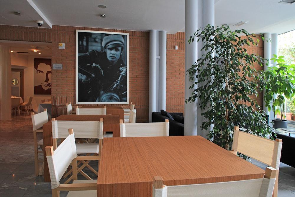 קולוניו מונצזה B&B Hotel Milano Cologno Studios מראה חיצוני תמונה