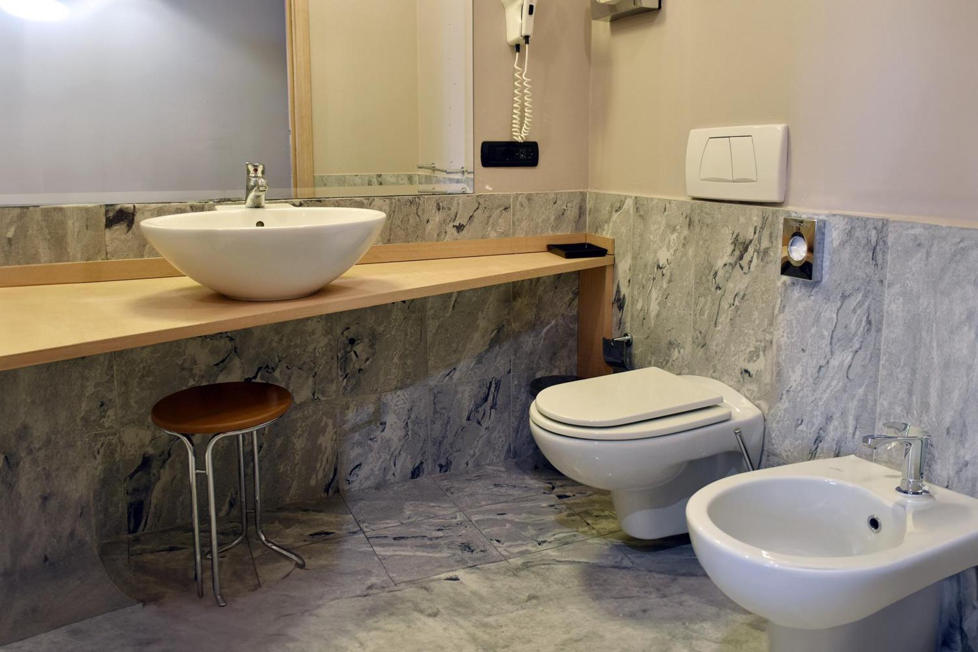 קולוניו מונצזה B&B Hotel Milano Cologno Studios מראה חיצוני תמונה