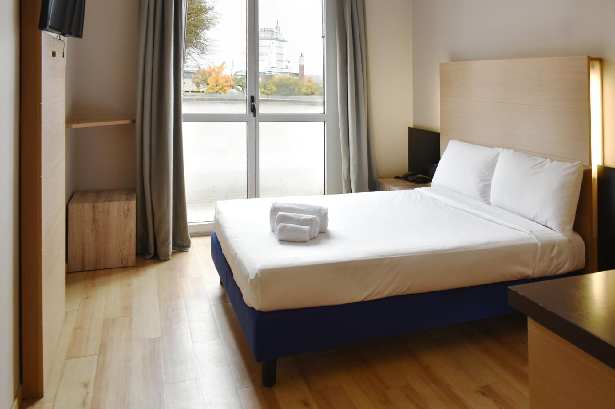 קולוניו מונצזה B&B Hotel Milano Cologno Studios מראה חיצוני תמונה