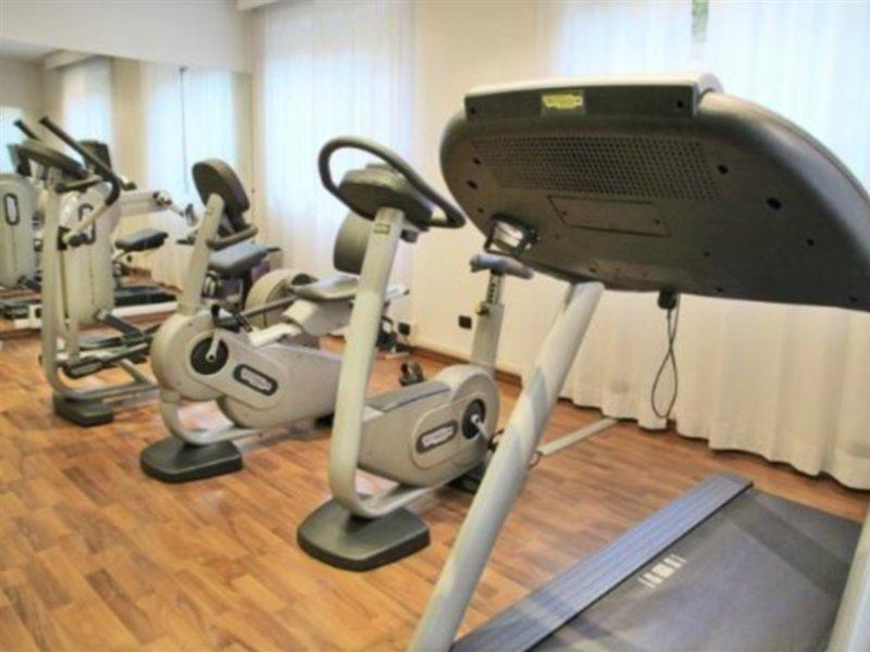 קולוניו מונצזה B&B Hotel Milano Cologno Studios מראה חיצוני תמונה