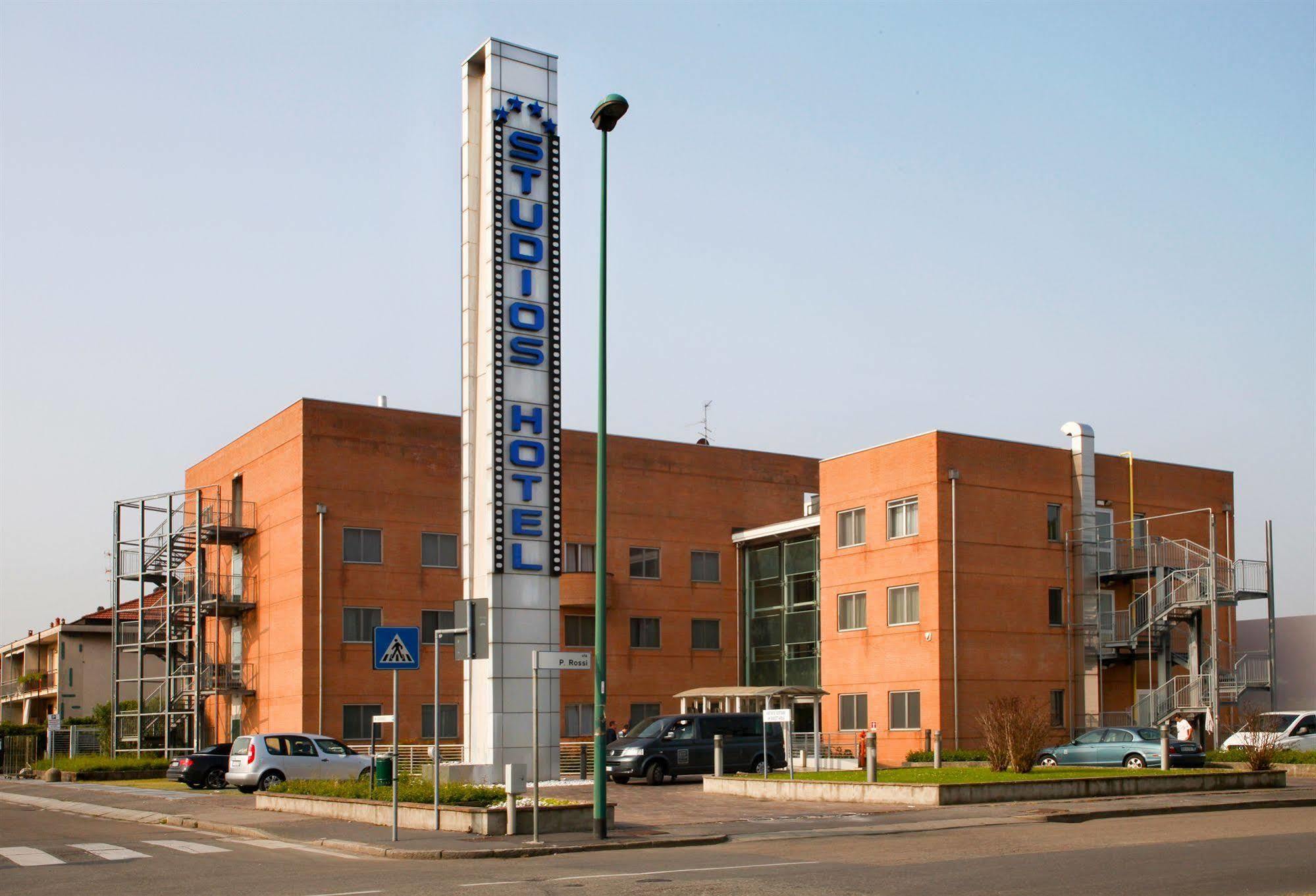 קולוניו מונצזה B&B Hotel Milano Cologno Studios מראה חיצוני תמונה