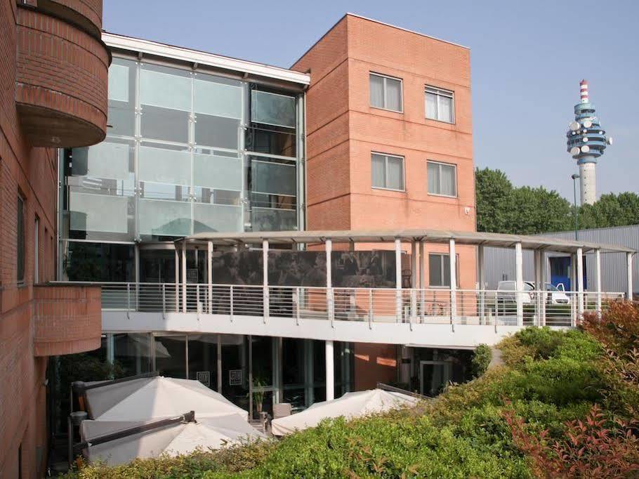 קולוניו מונצזה B&B Hotel Milano Cologno Studios מראה חיצוני תמונה